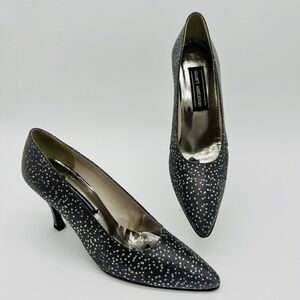 Stuart Weitzman 8 AA Pewter Silver Dots Pointed Toe Kitten Heels Pumps
